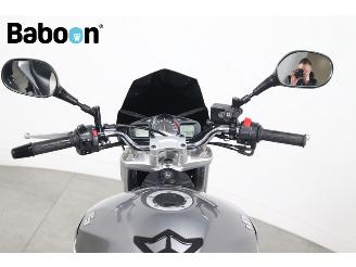 Suzuki  GSR 600 picture 15