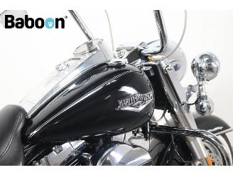 Harley-Davidson  FLHRC Road King Classic ABS picture 14