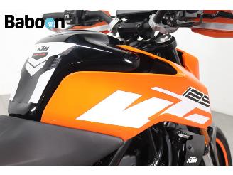 KTM 125 Duke  picture 12