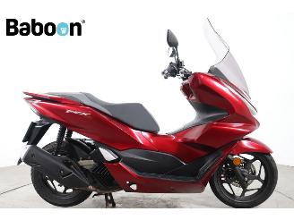 Honda PCX 125 ABS picture 1