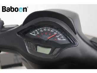 Vespa  Sprint 45KM picture 13