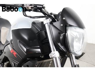 Suzuki  GSR 600 picture 9