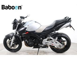 Suzuki  GSR 600 picture 5