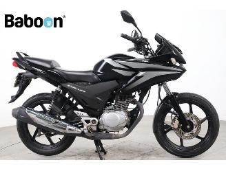 krockskadad bil motor Honda CBF 125  2011/3