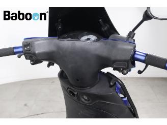 Piaggio  Zip 45KM picture 16