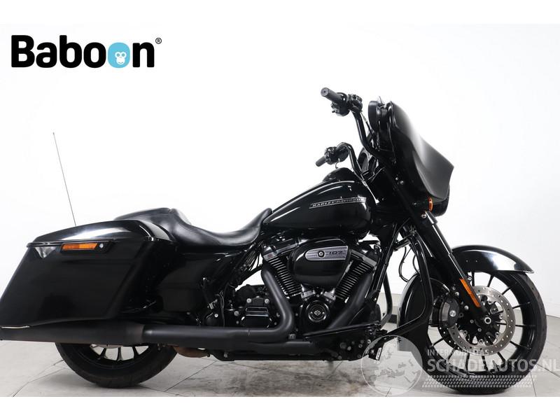 Harley-Davidson  FLHXS Street Glide Special