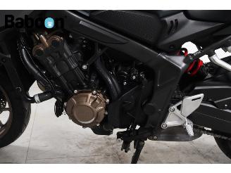 Honda CB 650 R picture 19