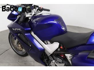 Honda VFR 800 V-TEC ABS picture 16