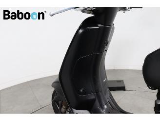 Vespa  Sprint 4T Notte 45KM picture 16