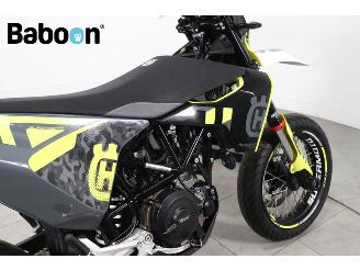 Husqvarna  701 Supermoto picture 13