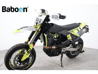 Husqvarna  701 Supermoto picture 6