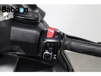 Yamaha  XP 530 T-MAX ABS picture 23