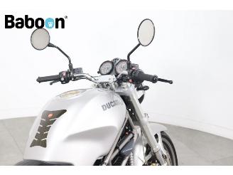 Ducati Monster 750  picture 13
