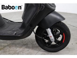 Piaggio  Zip 45KM picture 11