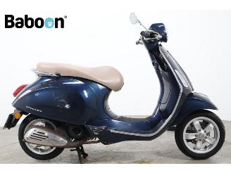 skadebil bromfiets Vespa  Primavera 45KM 2016/10