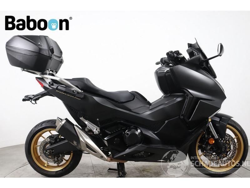 Honda  NSS 750 Forza