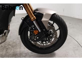 Honda  NT1100 DCT picture 14