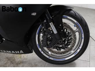 Yamaha  YZF-R1 picture 10