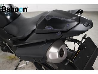 Yamaha  YZF-R1 picture 16