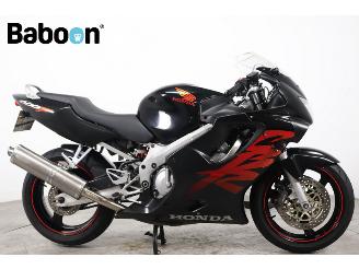krockskadad bil motor Honda CBR 600 F 2000/1