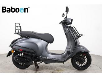 Vespa  Sprint 25KM picture 1