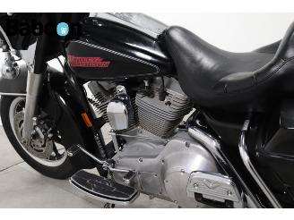 Harley-Davidson  FLHTI Electra Glide Standard picture 17