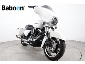Harley-Davidson  FLHX Street Glide picture 4