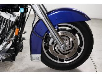 Harley-Davidson  FLHX Street Glide picture 18