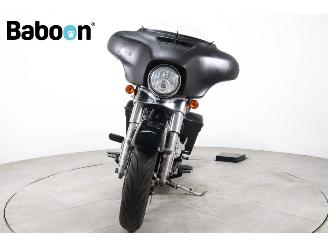 Harley-Davidson  FLHX 107 Street Glide picture 3
