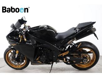 Yamaha  YZF-R1 picture 5