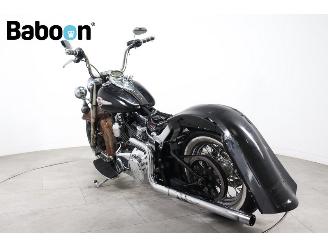 Harley-Davidson  FLSTC Softail Heritage Classic picture 6