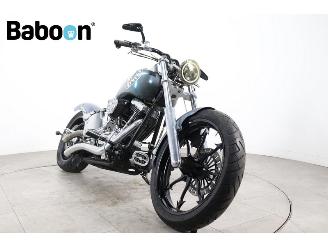 Harley-Davidson  FXSTC Softail Custom picture 2