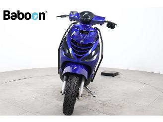 Piaggio  Zip 45KM picture 3