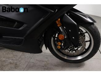Yamaha  XP 650 T-MAX 560 TechMAX ABS picture 14
