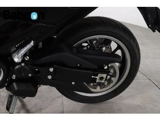 Yamaha  XP 650 T-MAX 560 TechMAX ABS picture 11