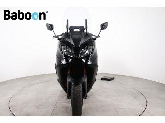 Yamaha  XP 650 T-MAX 560 TechMAX ABS picture 2