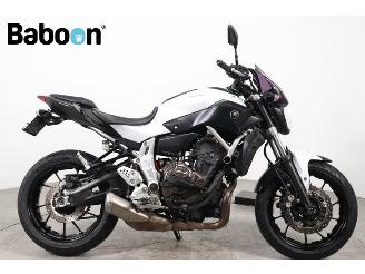 krockskadad bil motor Yamaha MT-07 ABS 2014/6