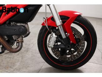 Ducati  Monster 696 picture 18