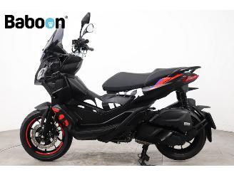 Aprilia  SR GT 200 Sport picture 3