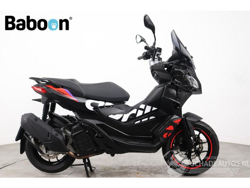 Aprilia  SR GT 200 Sport