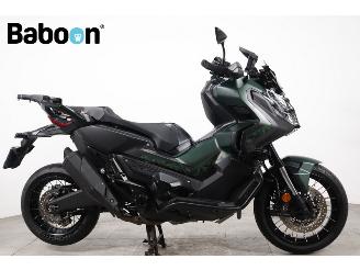 skadebil motor Honda  X-ADV 2020/2