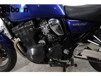 Suzuki GSX 750 F picture 11