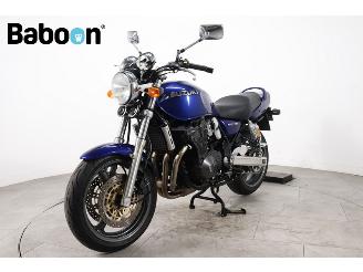 Suzuki GSX 750 F picture 4