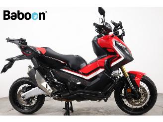 skadebil motor Honda  X-ADV 2017/5
