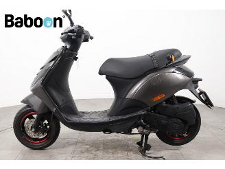 Piaggio  Zip 45KM picture 5