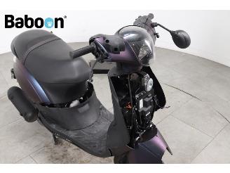 Piaggio  Zip 45KM picture 14