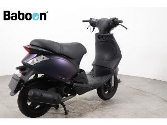 Piaggio  Zip 45KM picture 7