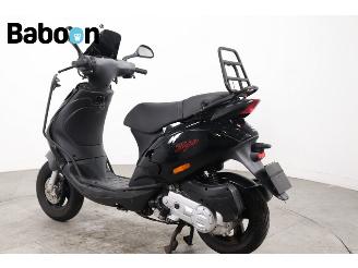 Piaggio  Zip 45KM picture 4