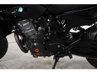 KTM  890 Duke ABS picture 20