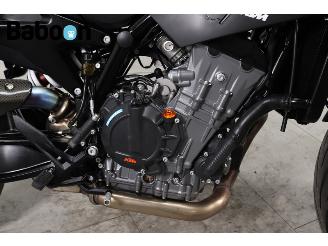 KTM  890 Duke ABS picture 13
